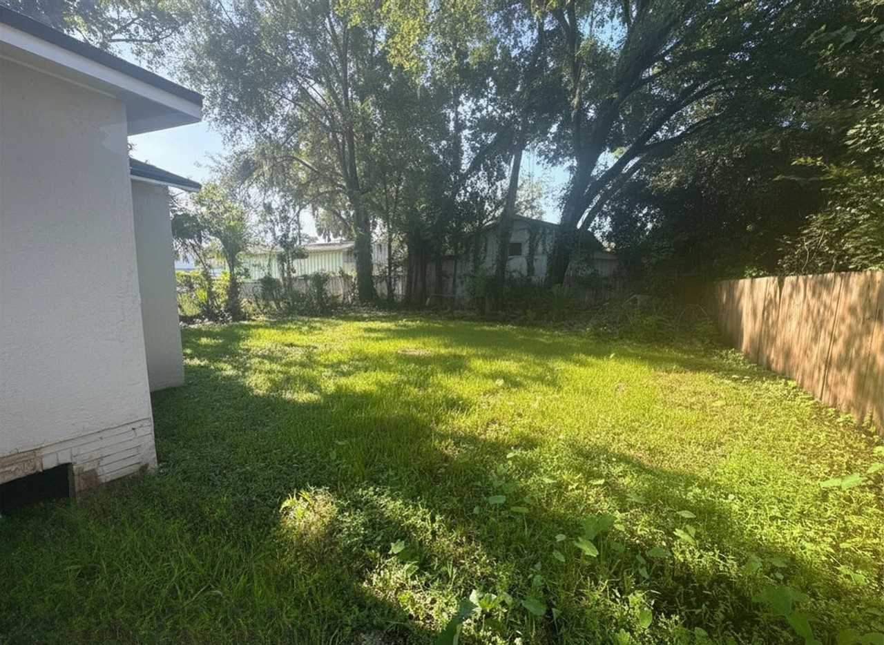 5436 Cliff St - Photo 3 of 9