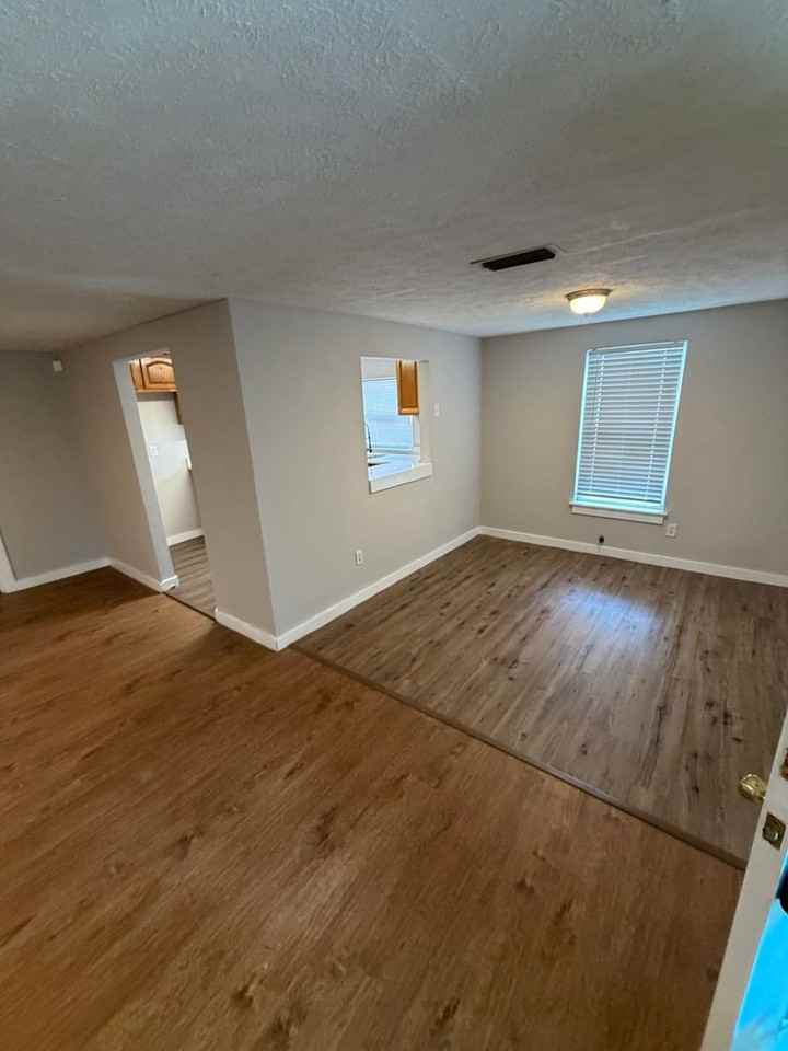 5436 Cliff St - Photo 7 of 9