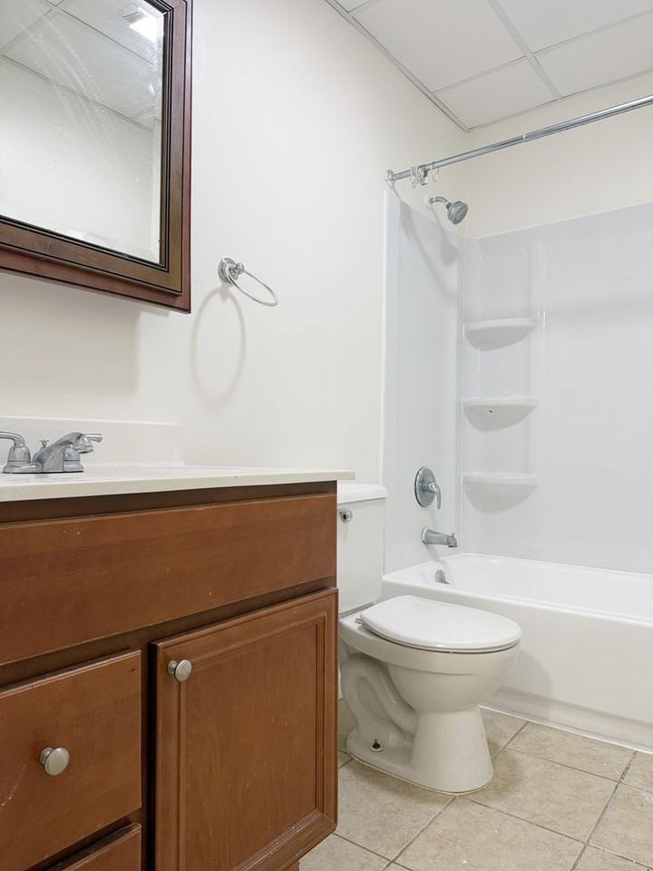 607 Cypress St - Photo 5 of 16