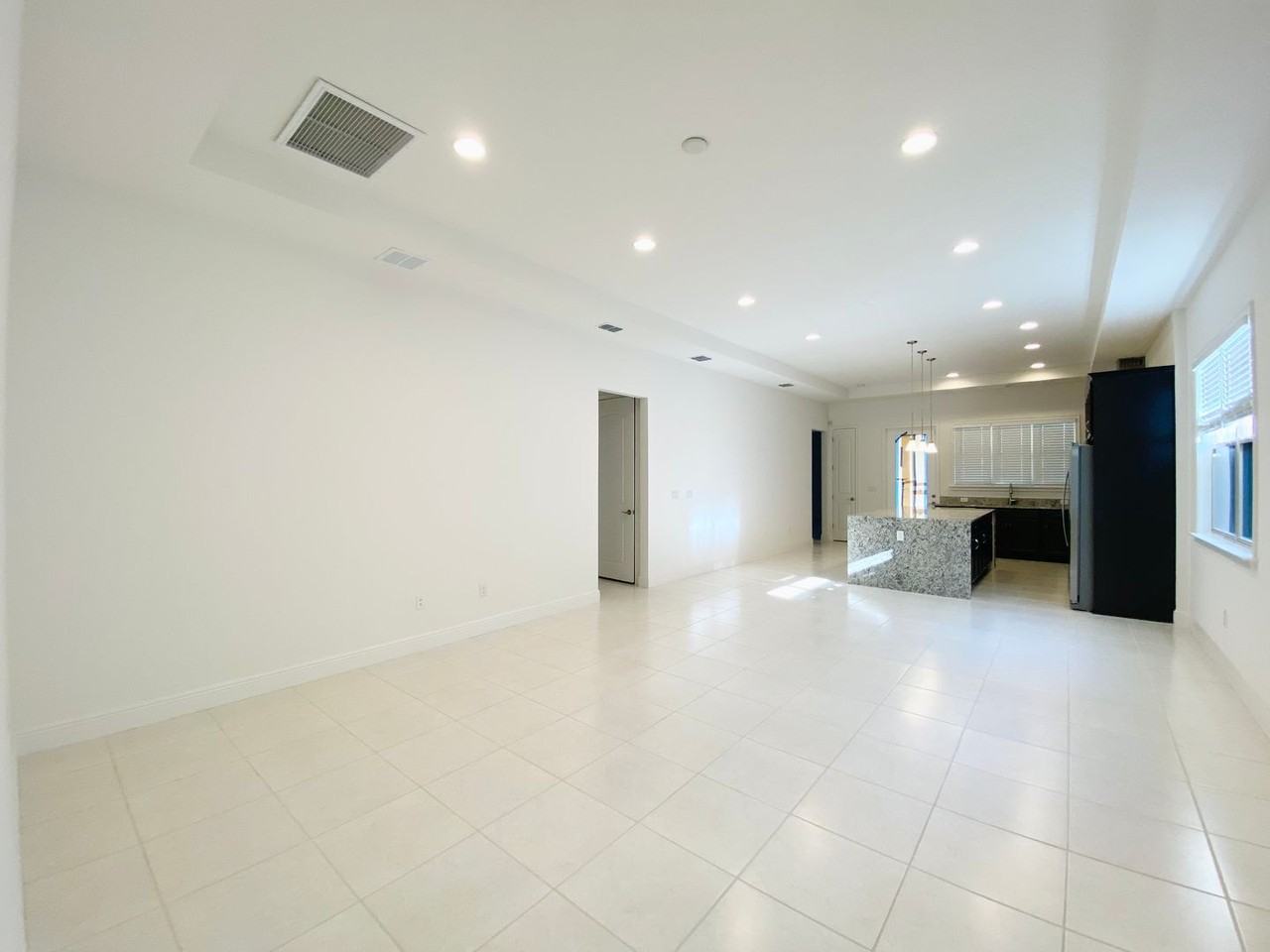 13194 Bromborough Dr - Photo 4 of 28