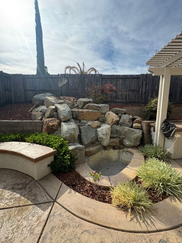 800 Valencia Ct - Photo 4 of 34