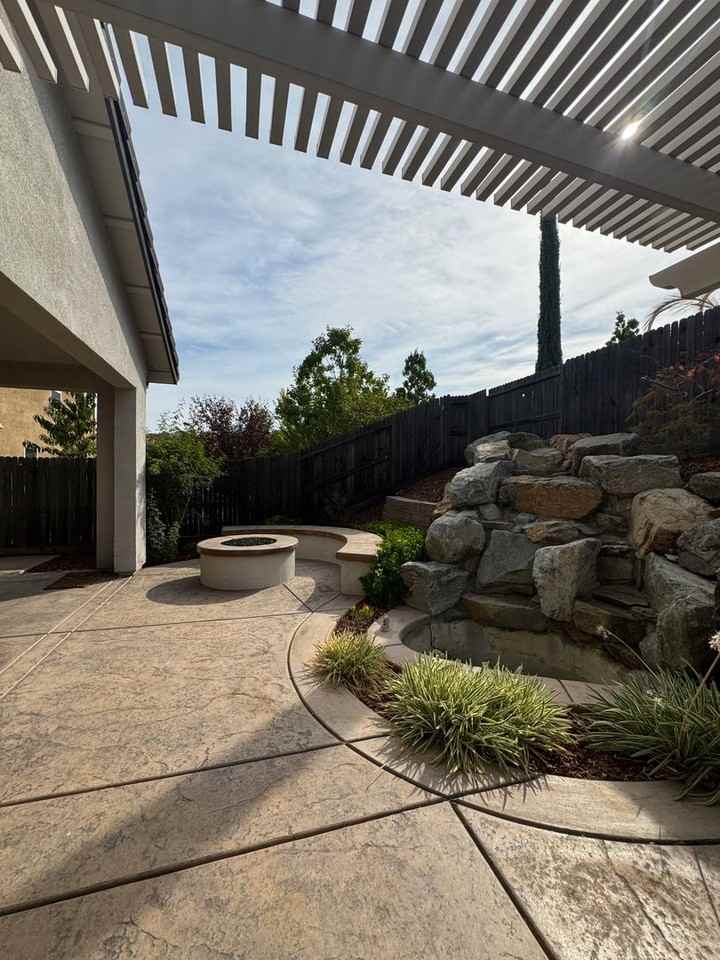 800 Valencia Ct - Photo 6 of 34