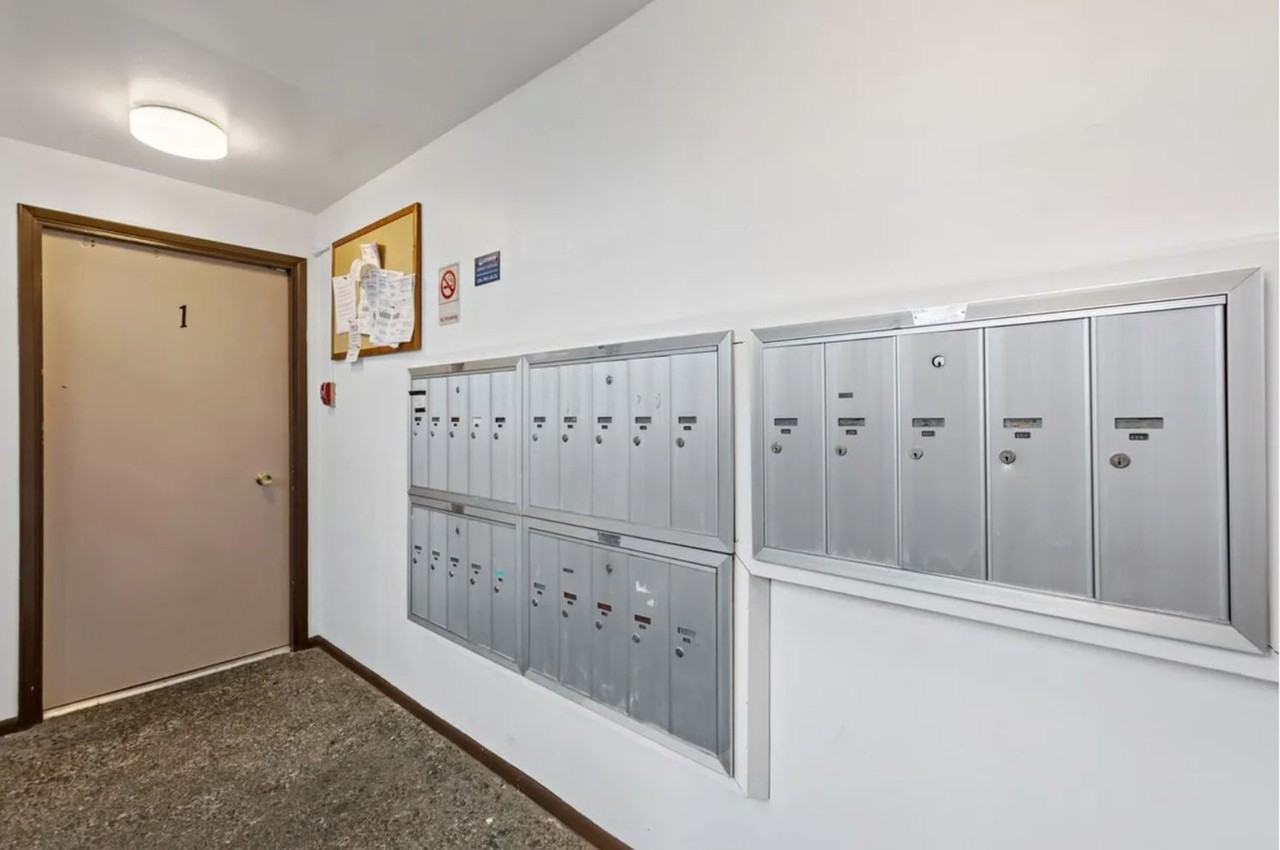 U-District Apartments on the Ave! - Photo 5 of 6