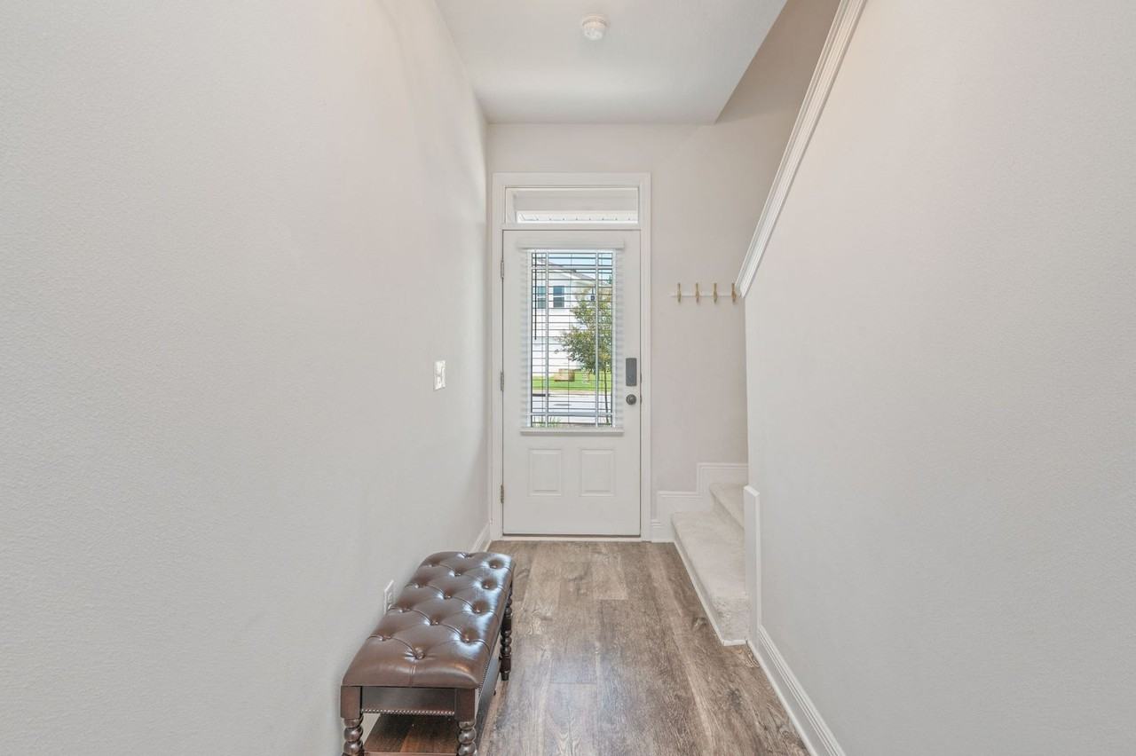 146 Crossing Ln - Photo 5 of 33