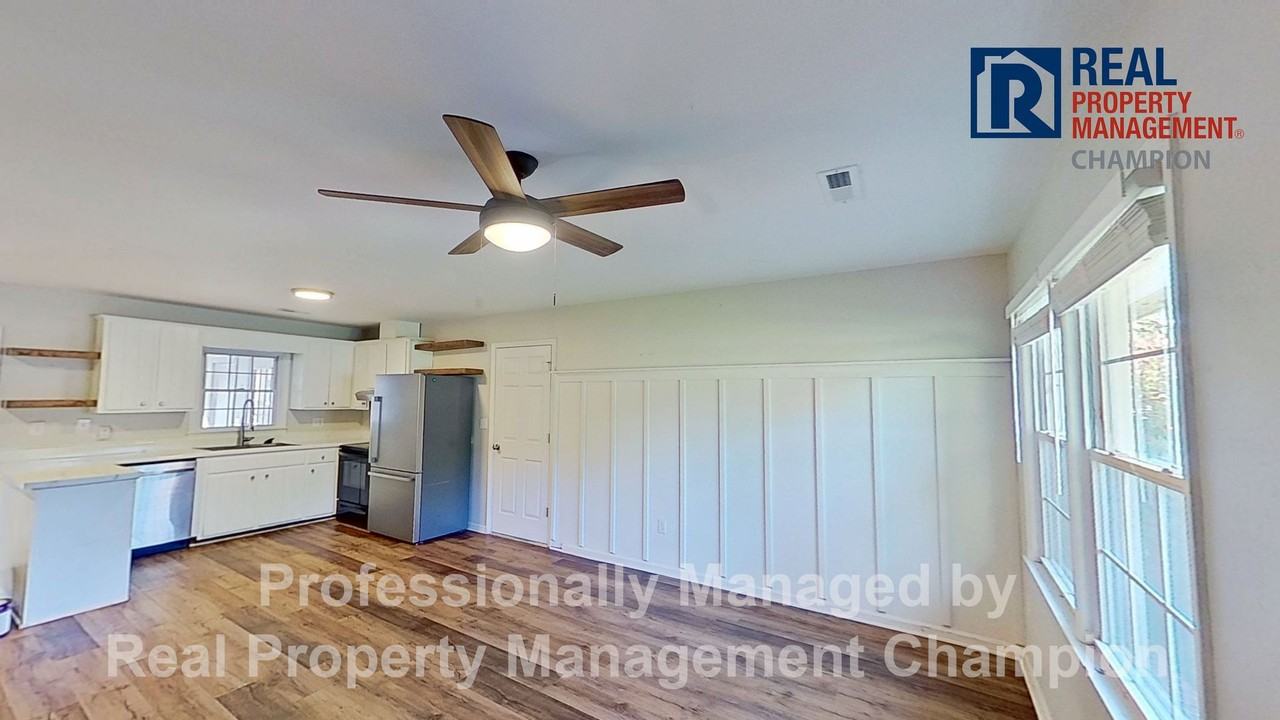 209 Caladan Rd - Photo 2 of 24