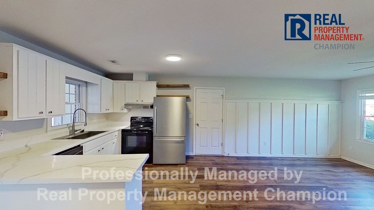 209 Caladan Rd - Photo 4 of 24