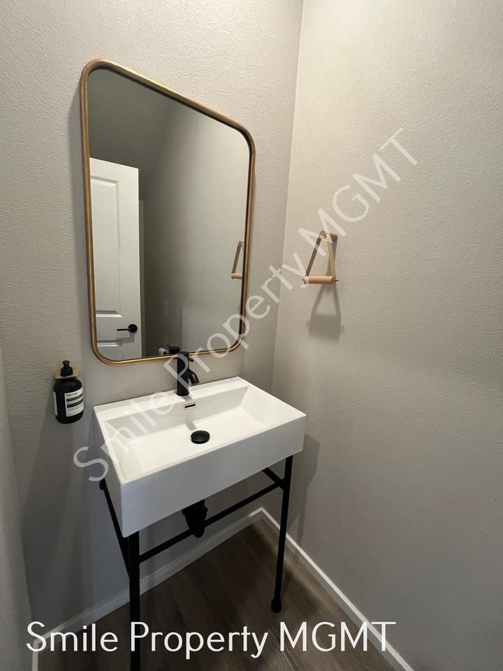 14611 Sw 78th Ave - Photo 5 of 30
