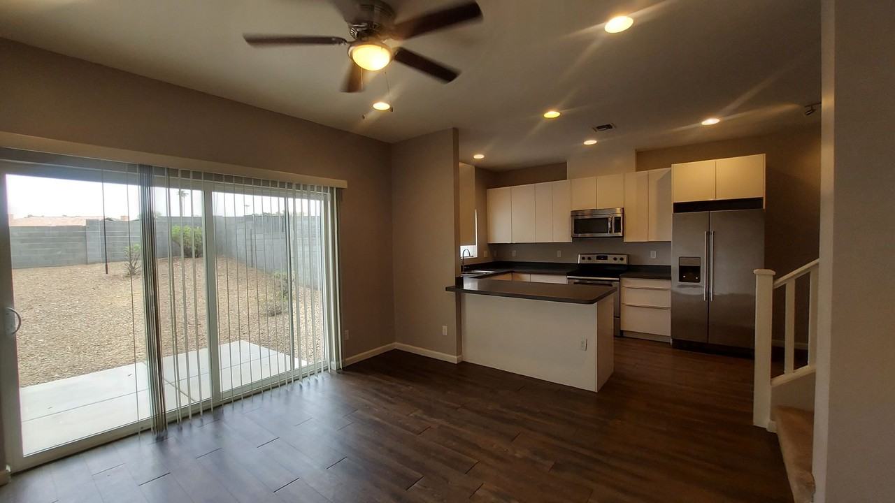 1728 E Ocotillo Rd - Photo 6 of 20