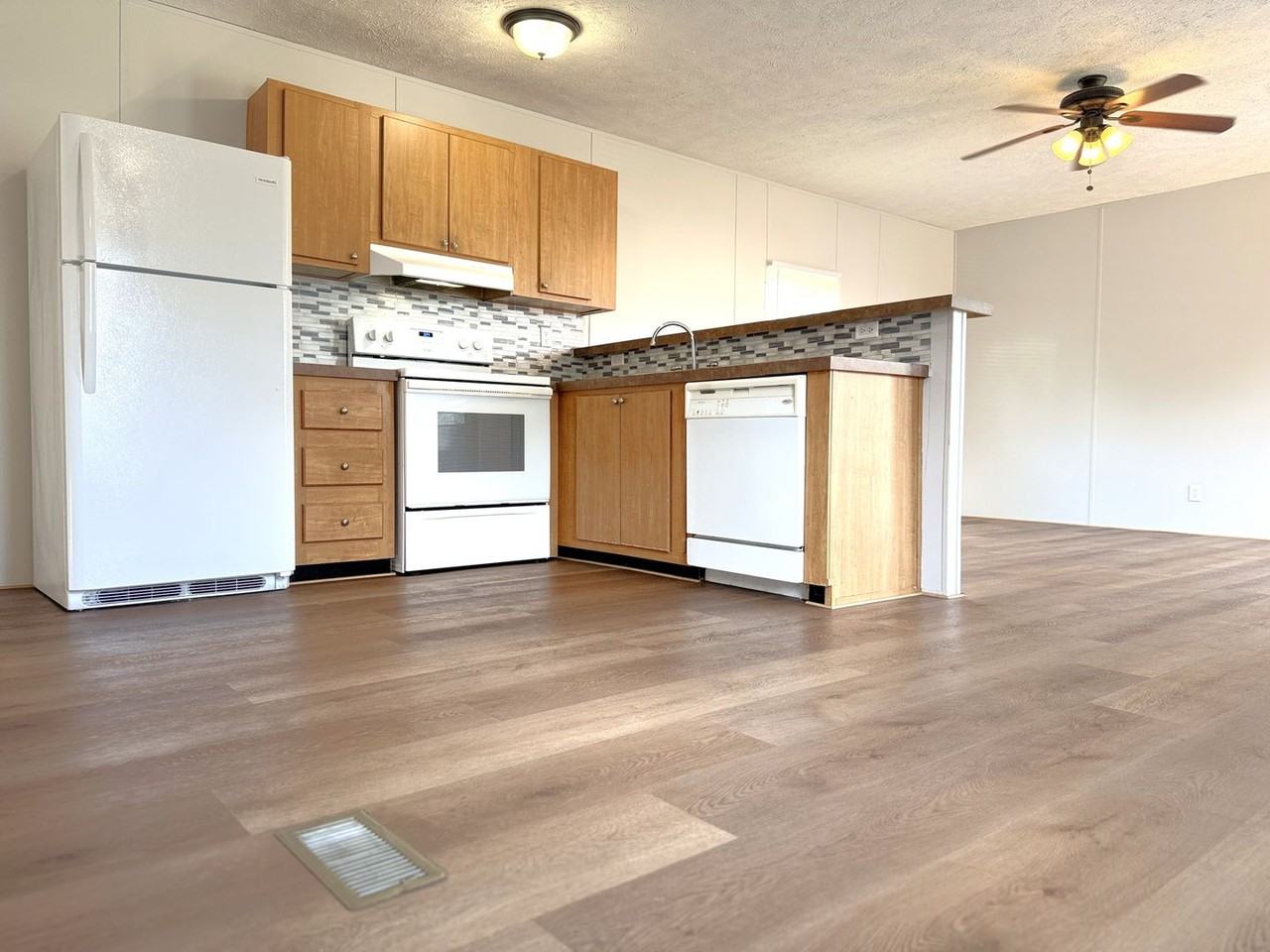 3337 Clear Springs Way - Photo 7 of 16