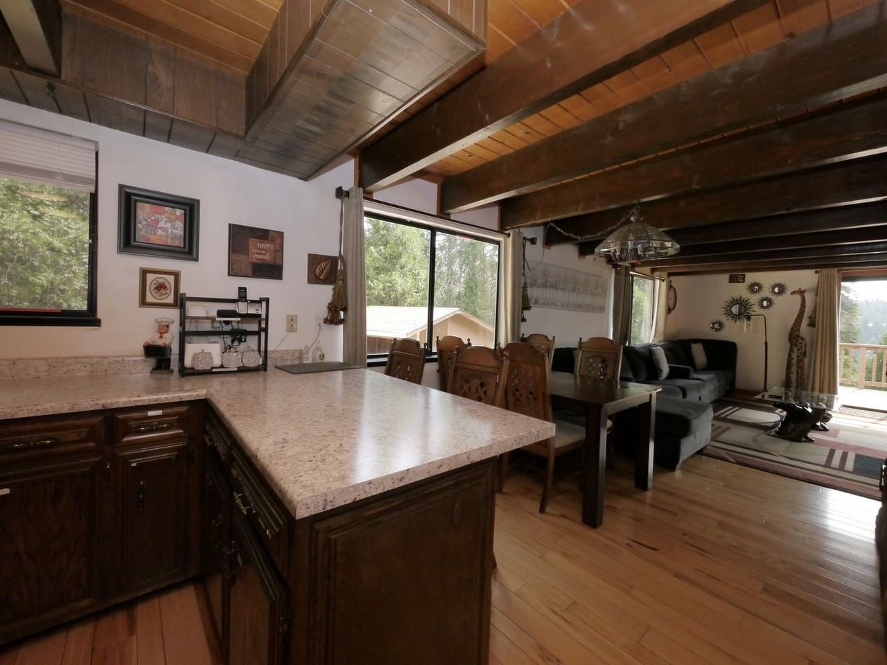 27928 Holiday Ln - Photo 5 of 16