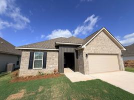 featured image of 820 Venecia Dr