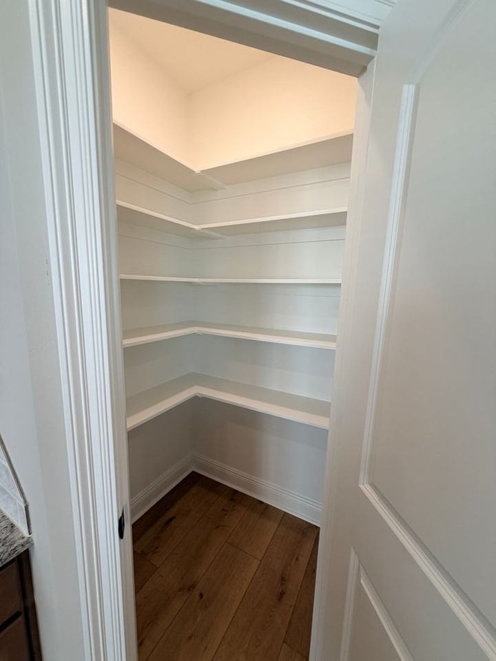 820 Venecia Dr - Photo 6 of 29