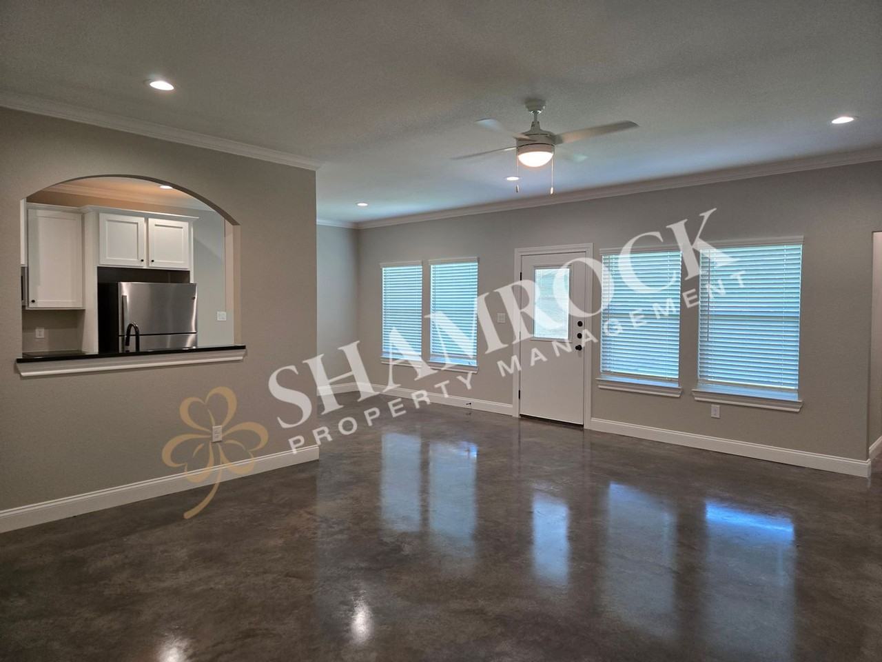 163 W Windmill Way - Photo 4 of 20