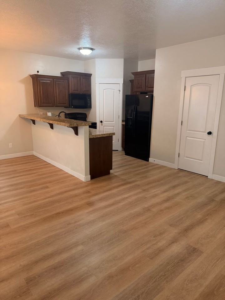 371 S 790 W - Photo 3 of 15