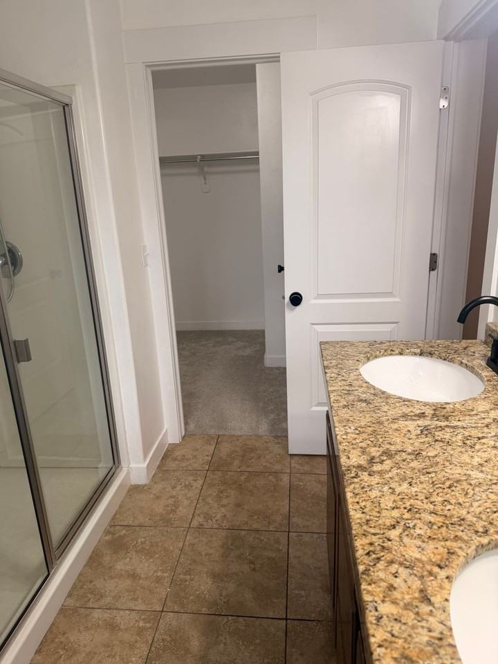 371 S 790 W - Photo 7 of 15