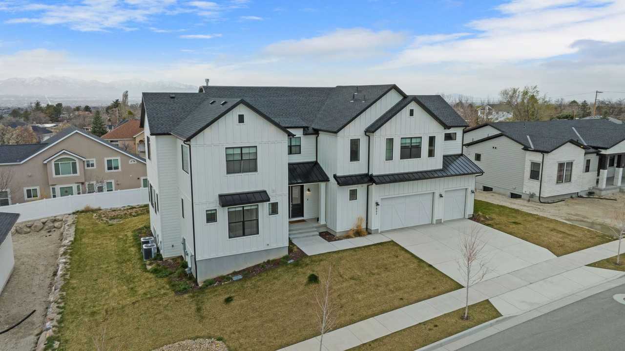 7862 S Danish Pine Ln - Photo 2 of 50