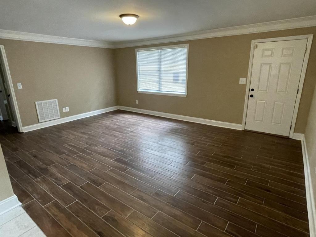 3471 Vineville Ave Apt F - Photo 3 of 9