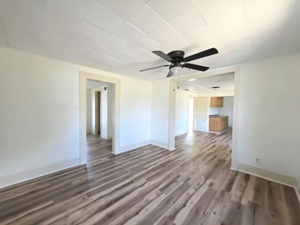 101 E Osr - Photo 6 of 25
