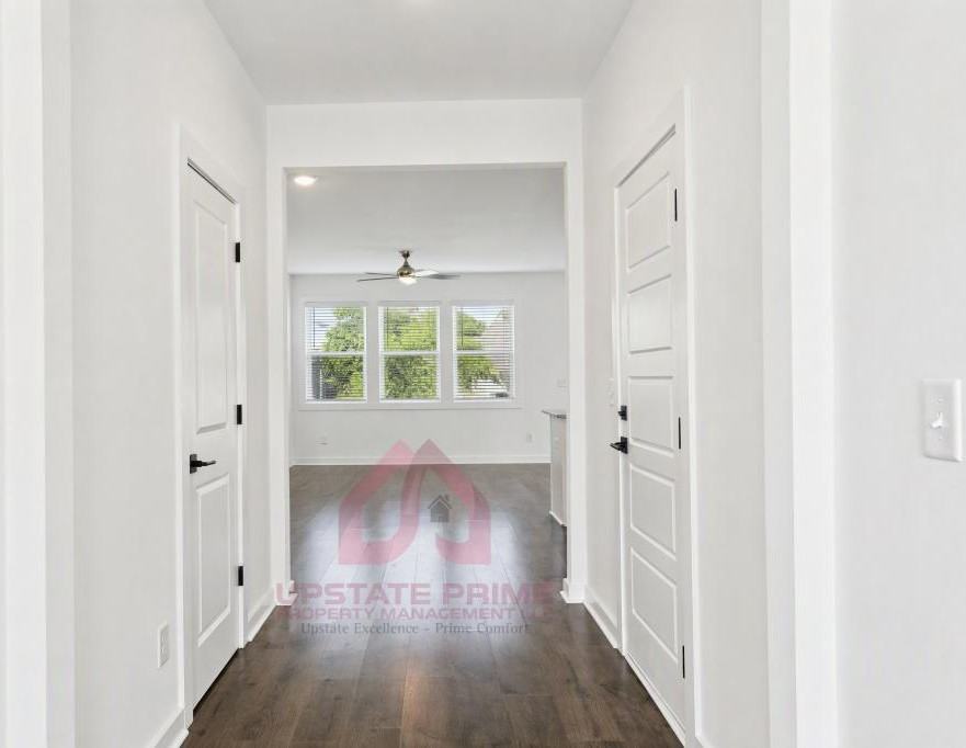 1455 Darrowby Way - Photo 4 of 33