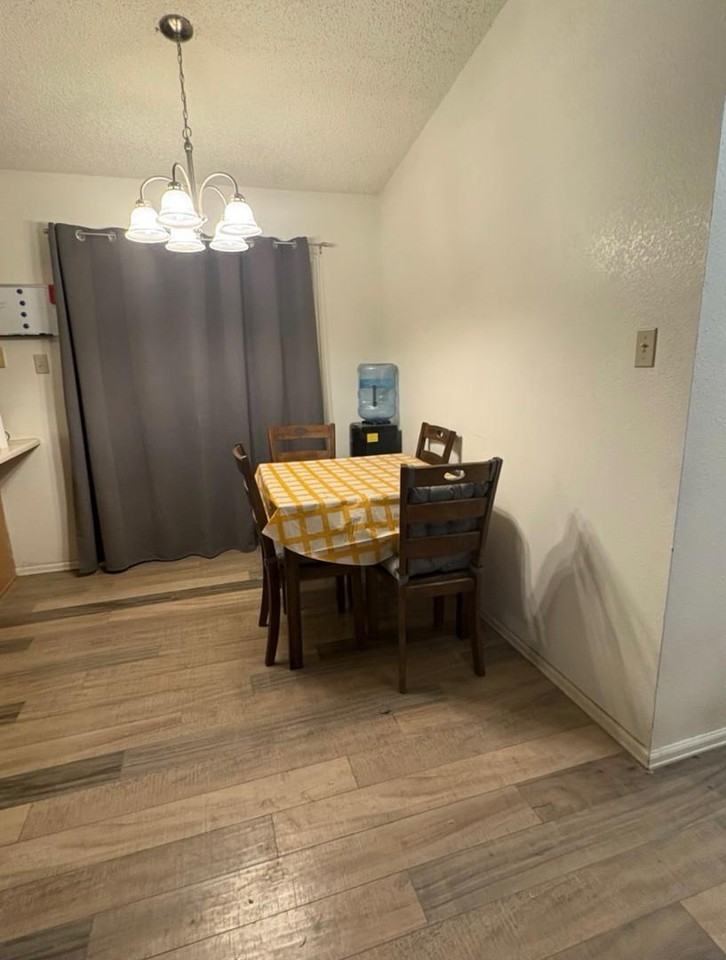 942 S Harmony Ln - Photo 2 of 7
