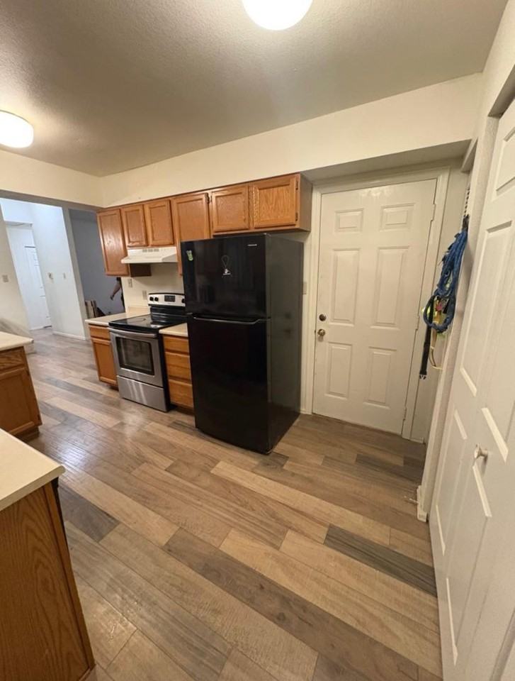 942 S Harmony Ln - Photo 3 of 7