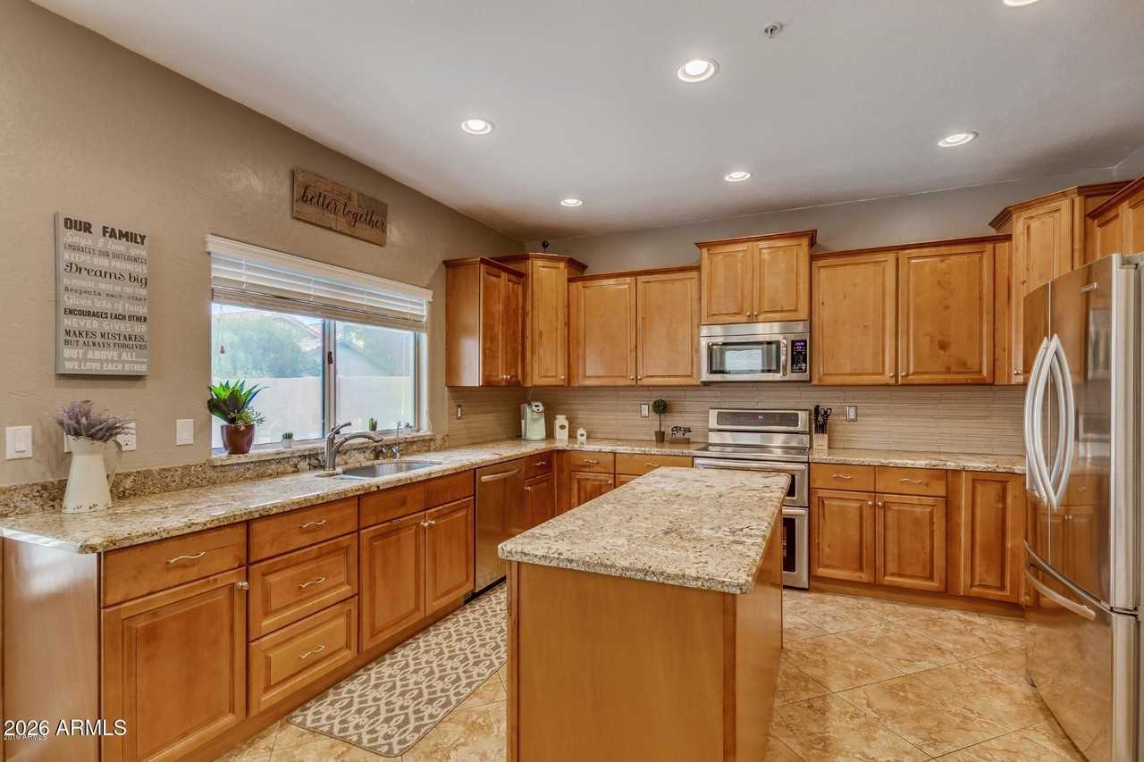 10045 E Redfield Dr - Photo 7 of 20