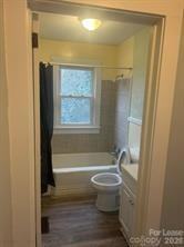 825 N Jackson St #1 - Photo 6 of 9