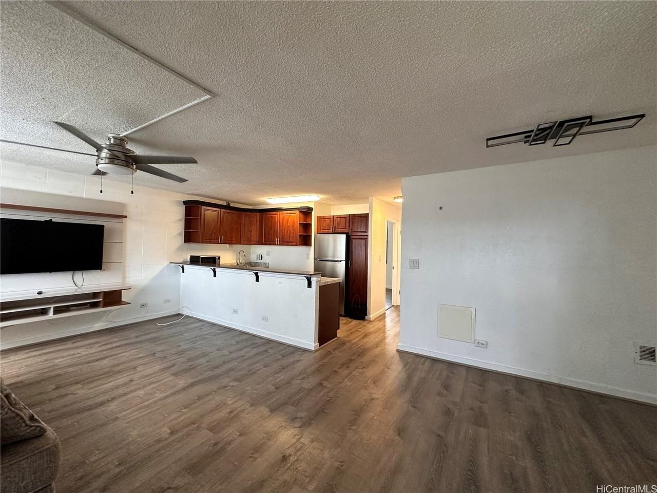 94-246 Leoku St #304