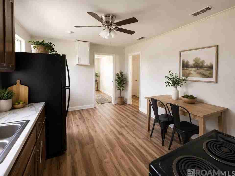 1814 Plantation Ave - Photo 3 of 14