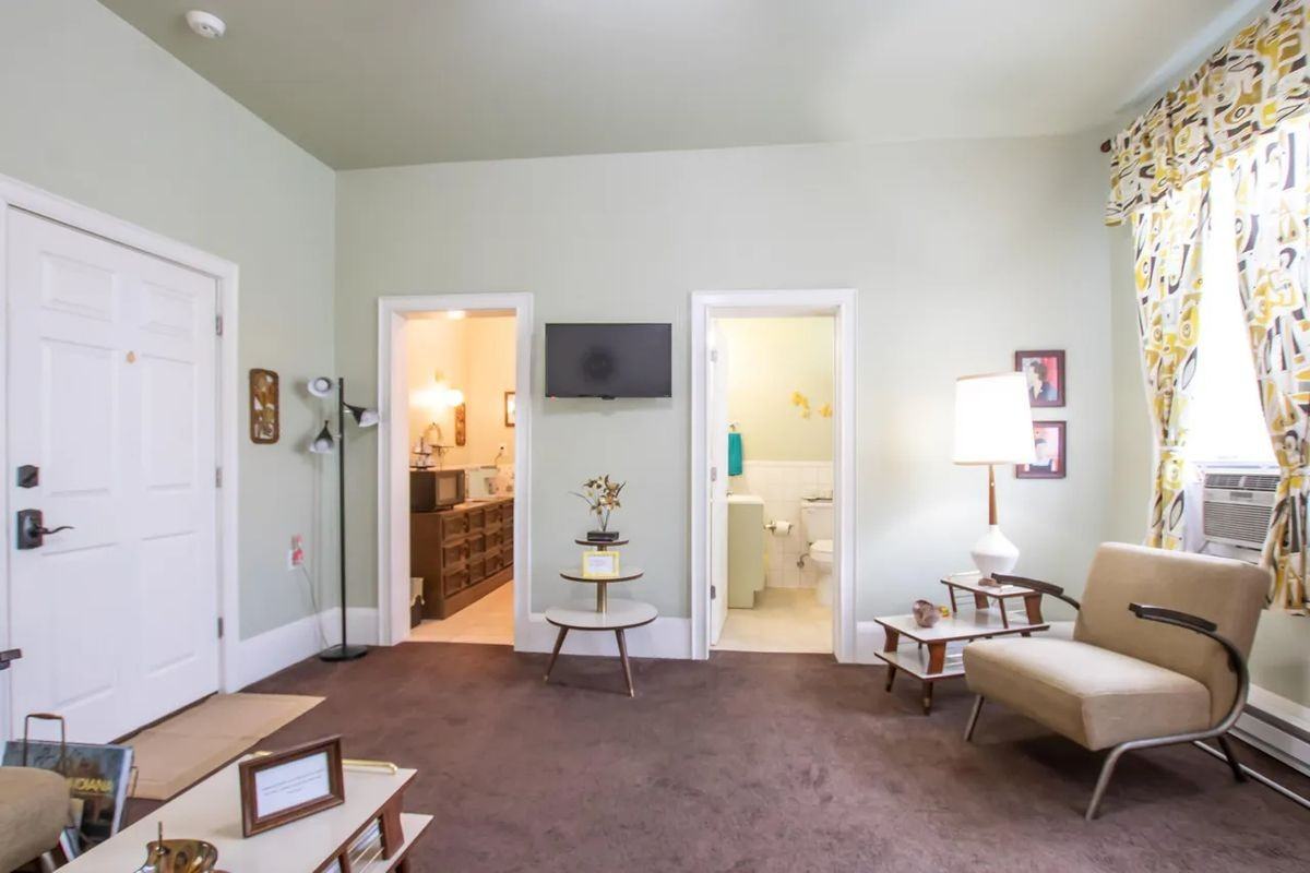 924 Maryland Ave ##H - Photo 5 of 16