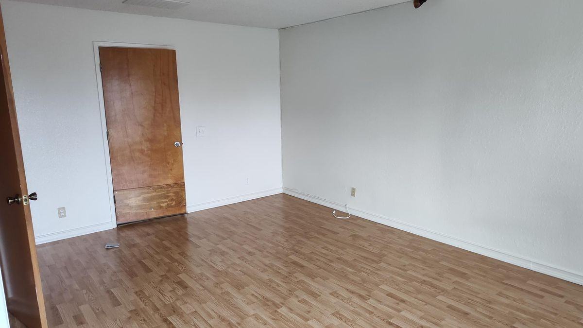 1216 Baden Ave - Photo 7 of 34