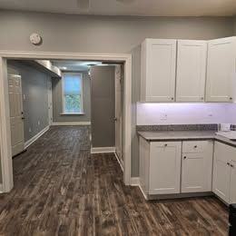 1328 W 19th St - Photo 5 of 6