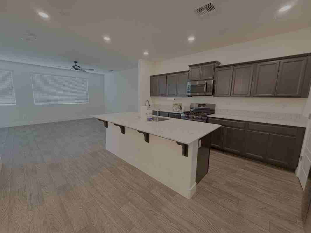 2376 Urdaneta Way - Photo 2 of 4