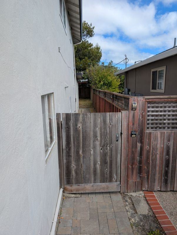 1130 Vermont Way ##1b - Photo 7 of 8