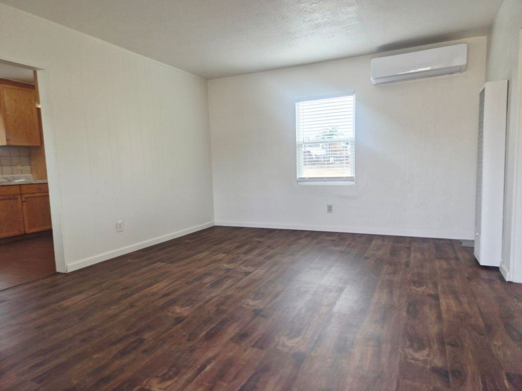 9943 Catawba Ave - Photo 4 of 12