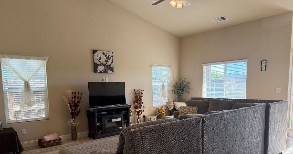 1274 N Cerritos Ave - Photo 6 of 40