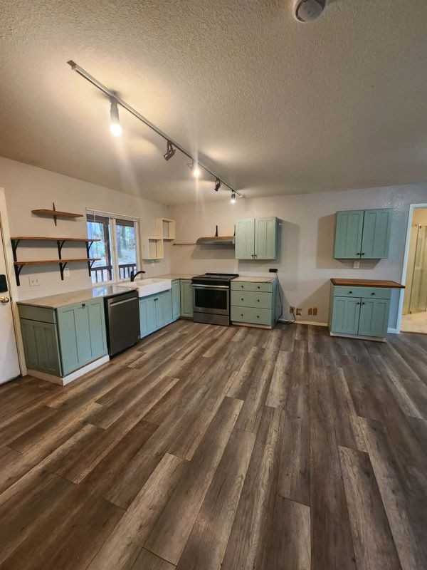 12896 Rices Crossing Rd - Photo 2 of 7