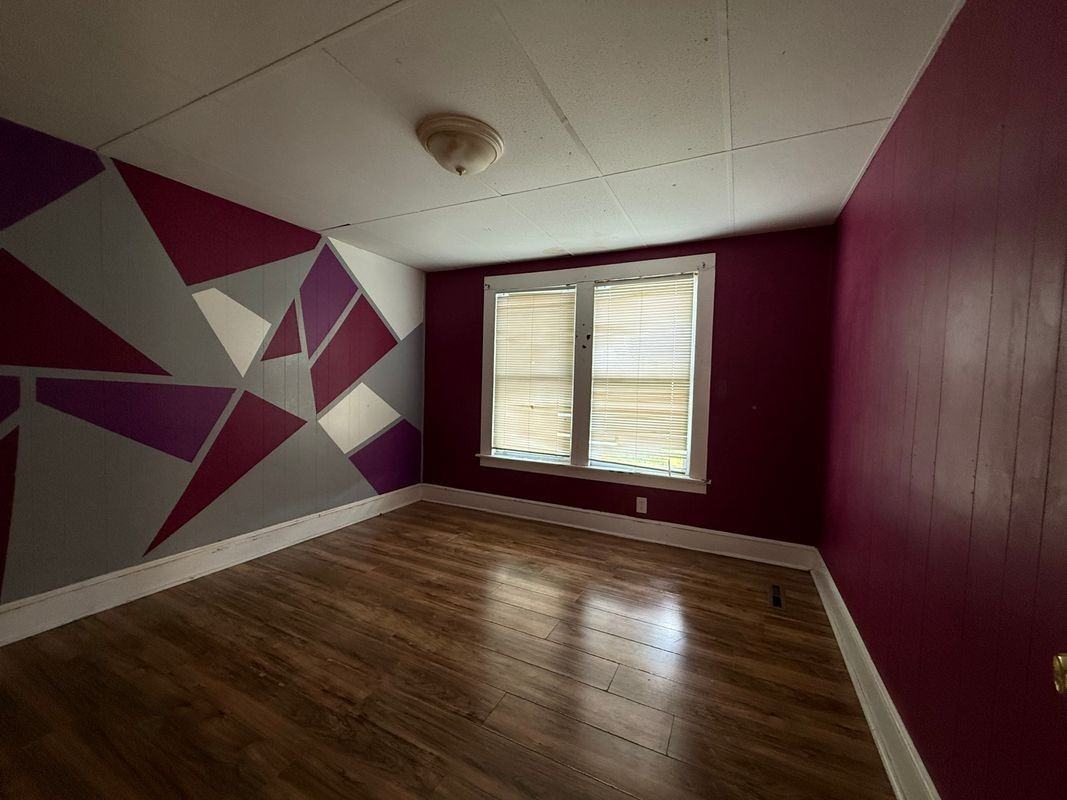 1287 N Main St - Photo 4 of 8