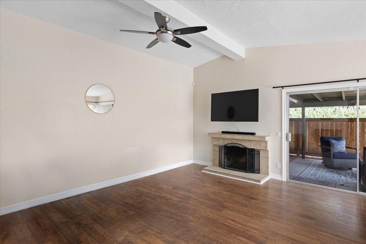 274 Boleroridge Pl - Photo 7 of 30