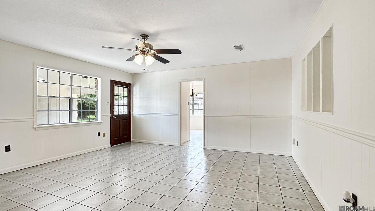 1740 Rue Crozat - Photo 7 of 24