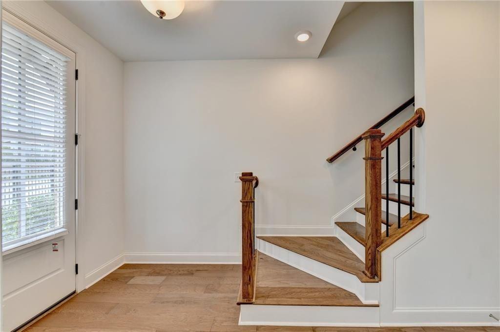 603 Millcroft Blvd - Photo 4 of 38
