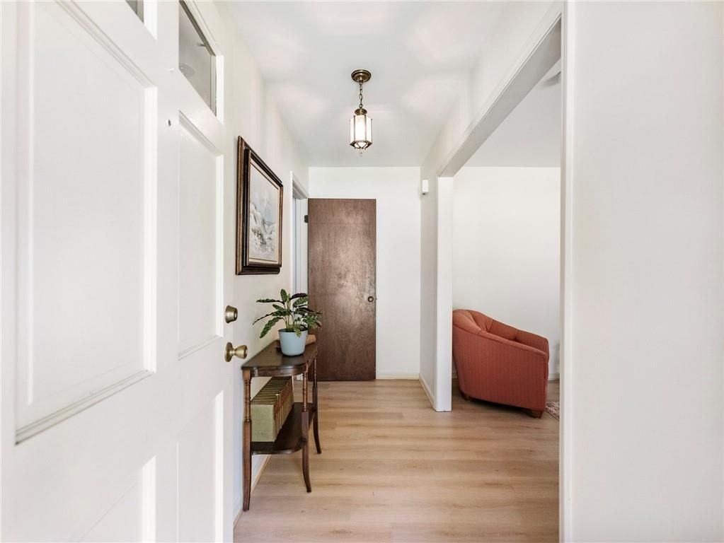 474 Four Winds Plz Sw - Photo 4 of 50