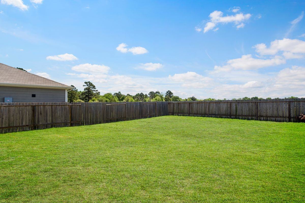 23403 Cranberry Grader Ln - Photo 3 of 37