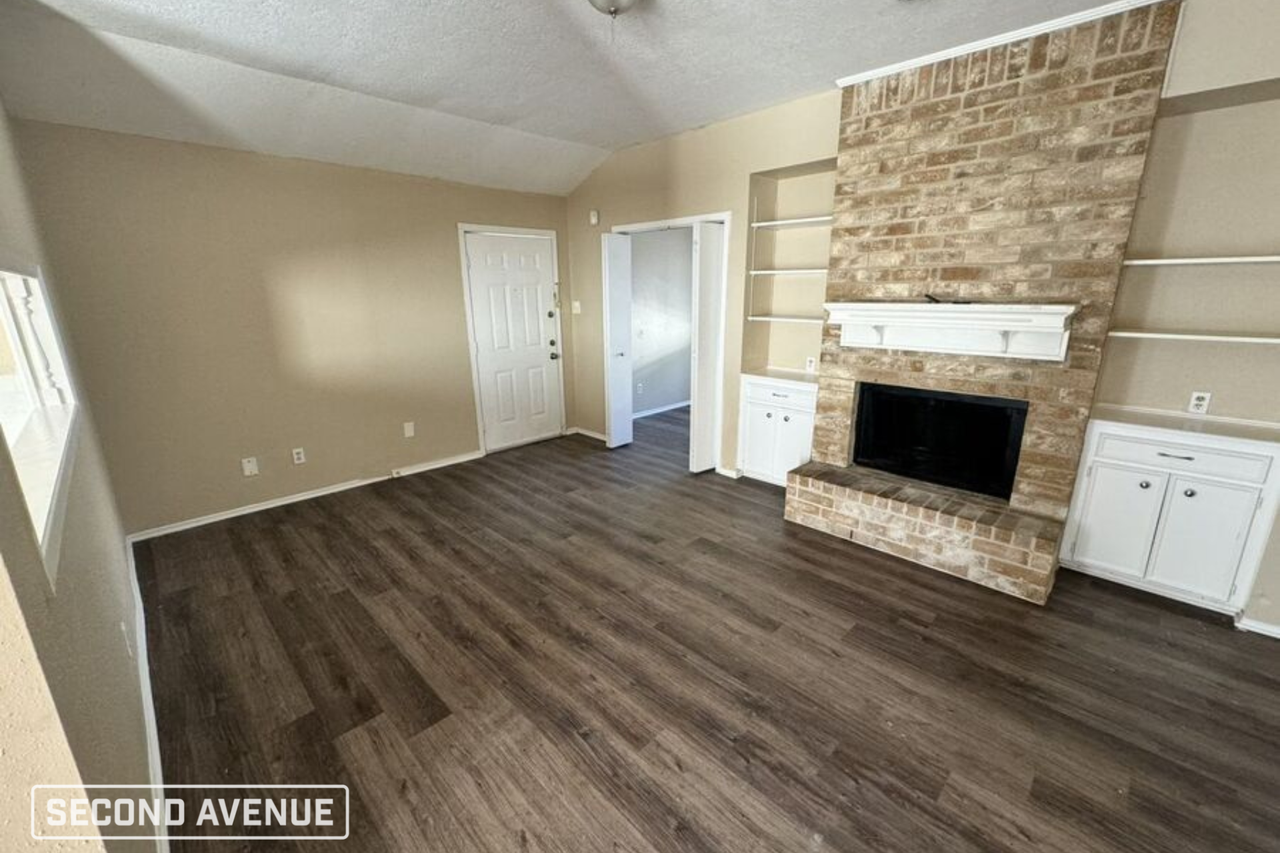 1602 Jana Ln - Photo 2 of 22