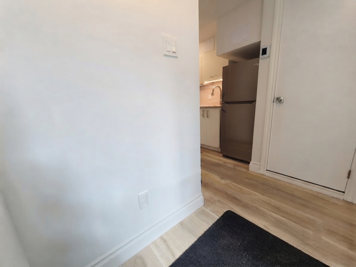 102 Donlands Ave - Photo 3 of 19