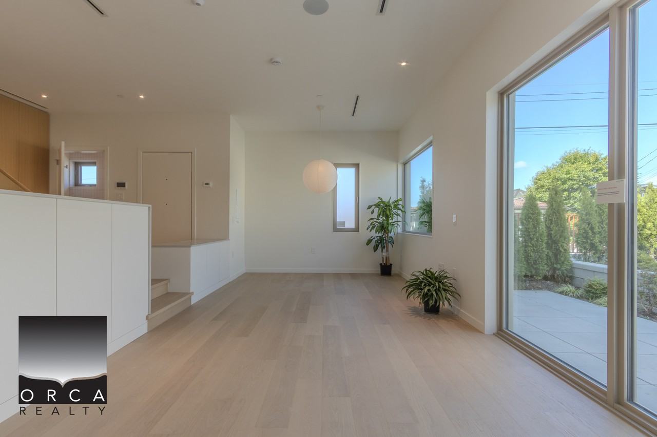 2915 East 5th Avenue 1 - Photo 2 of 24