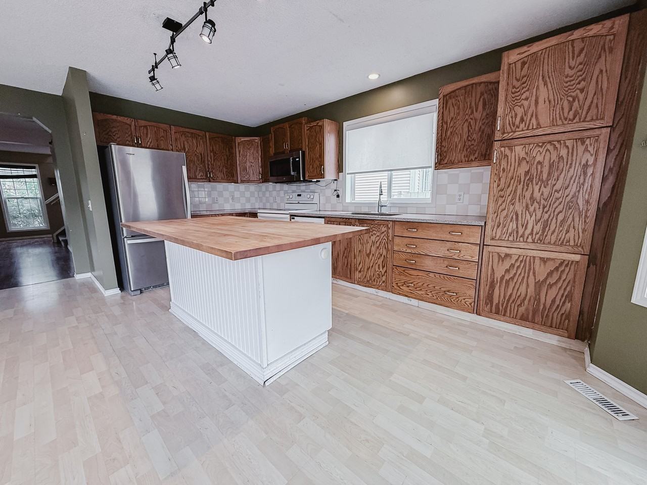 27 Hidden Cres Nw - Photo 6 of 27