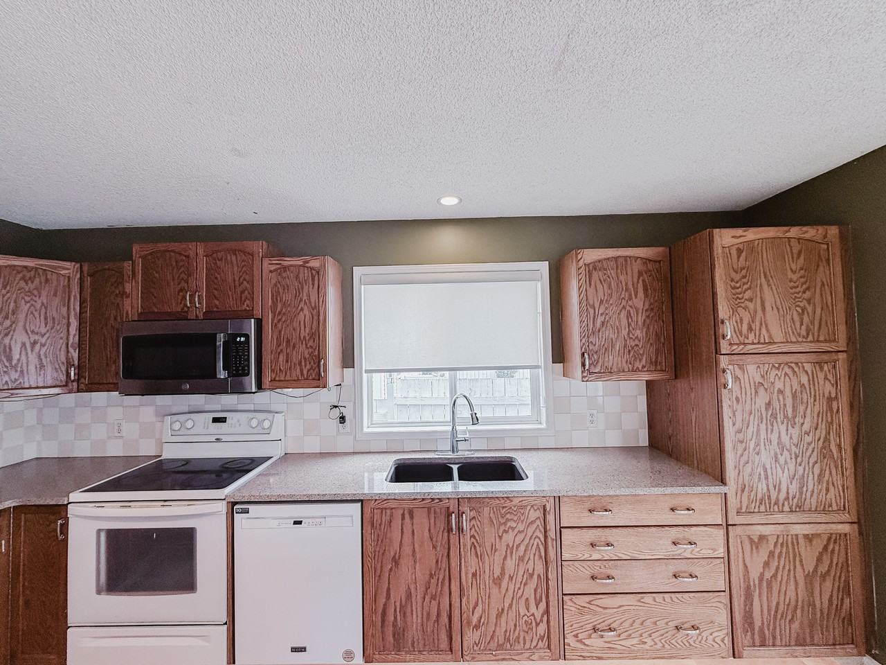 27 Hidden Cres Nw - Photo 4 of 27