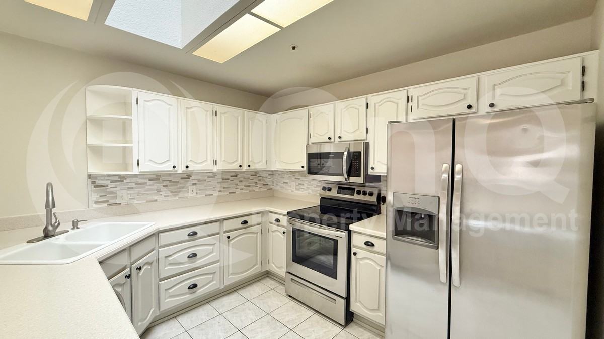 10944 N 117th Pl - Photo 3 of 26