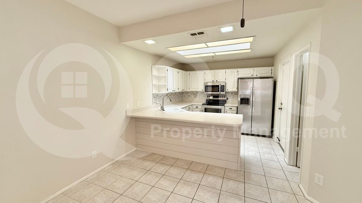 10944 N 117th Pl - Photo 5 of 26